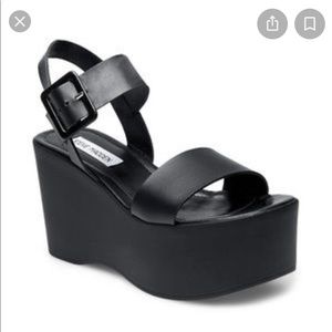 Steve Madden Platform Sandal